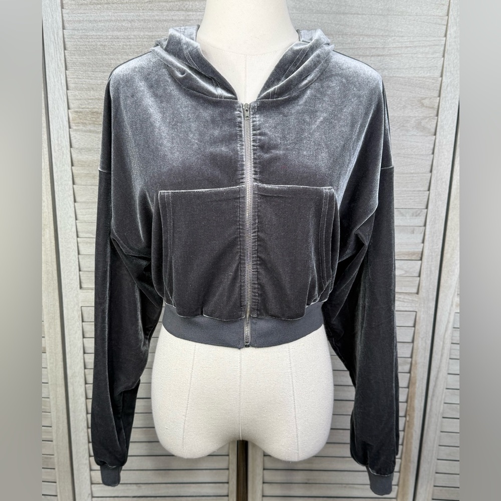 ADIKA Cropped Velour Full Zip Hoodie Silver/Gray-Medium